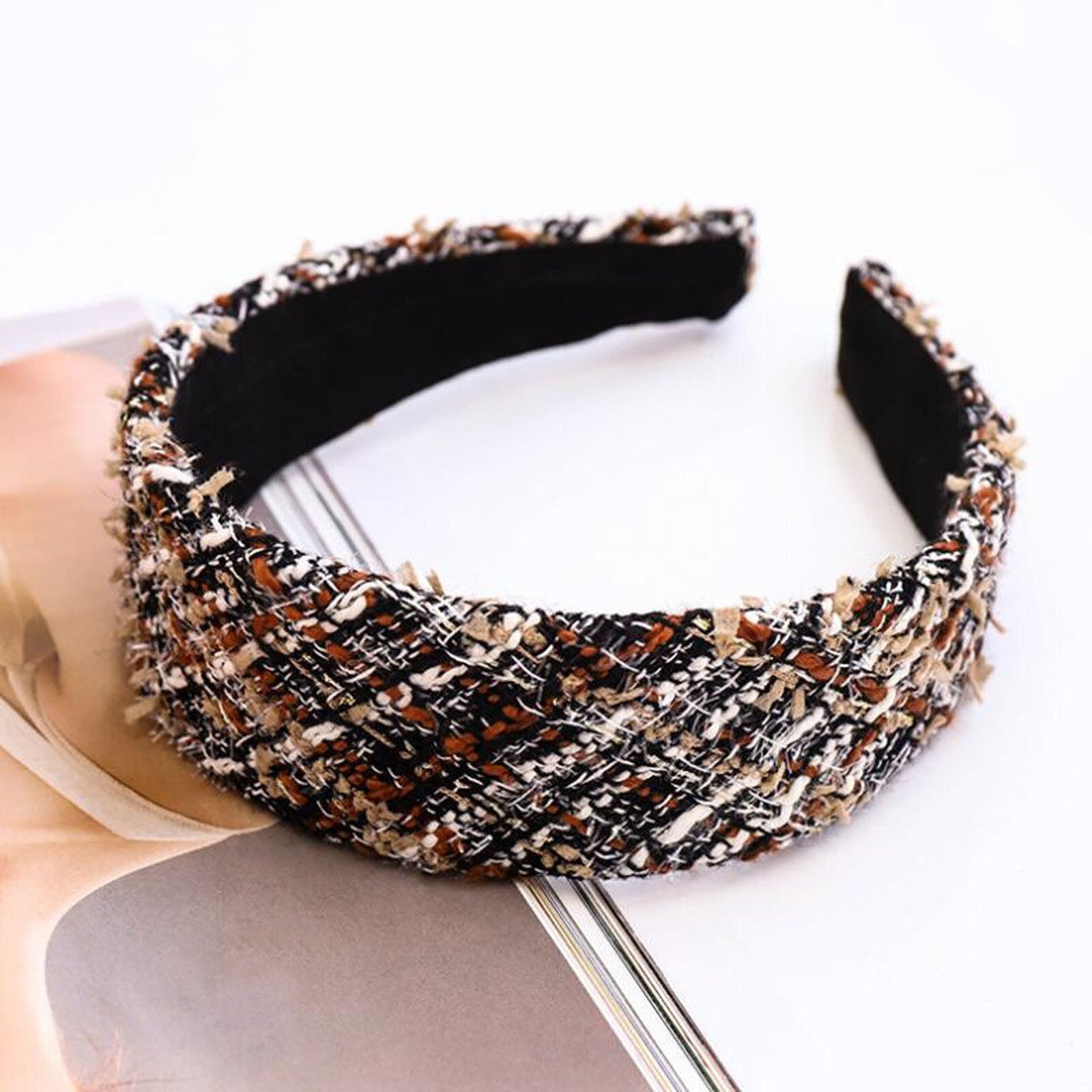 headband brown