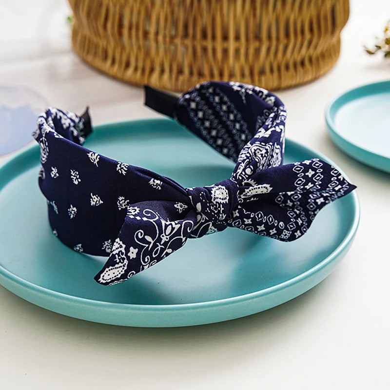 Blue bandanas headband