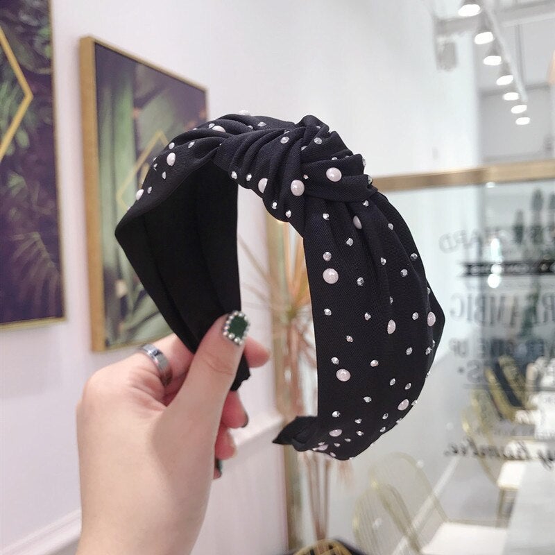 Black knot headband with pearls